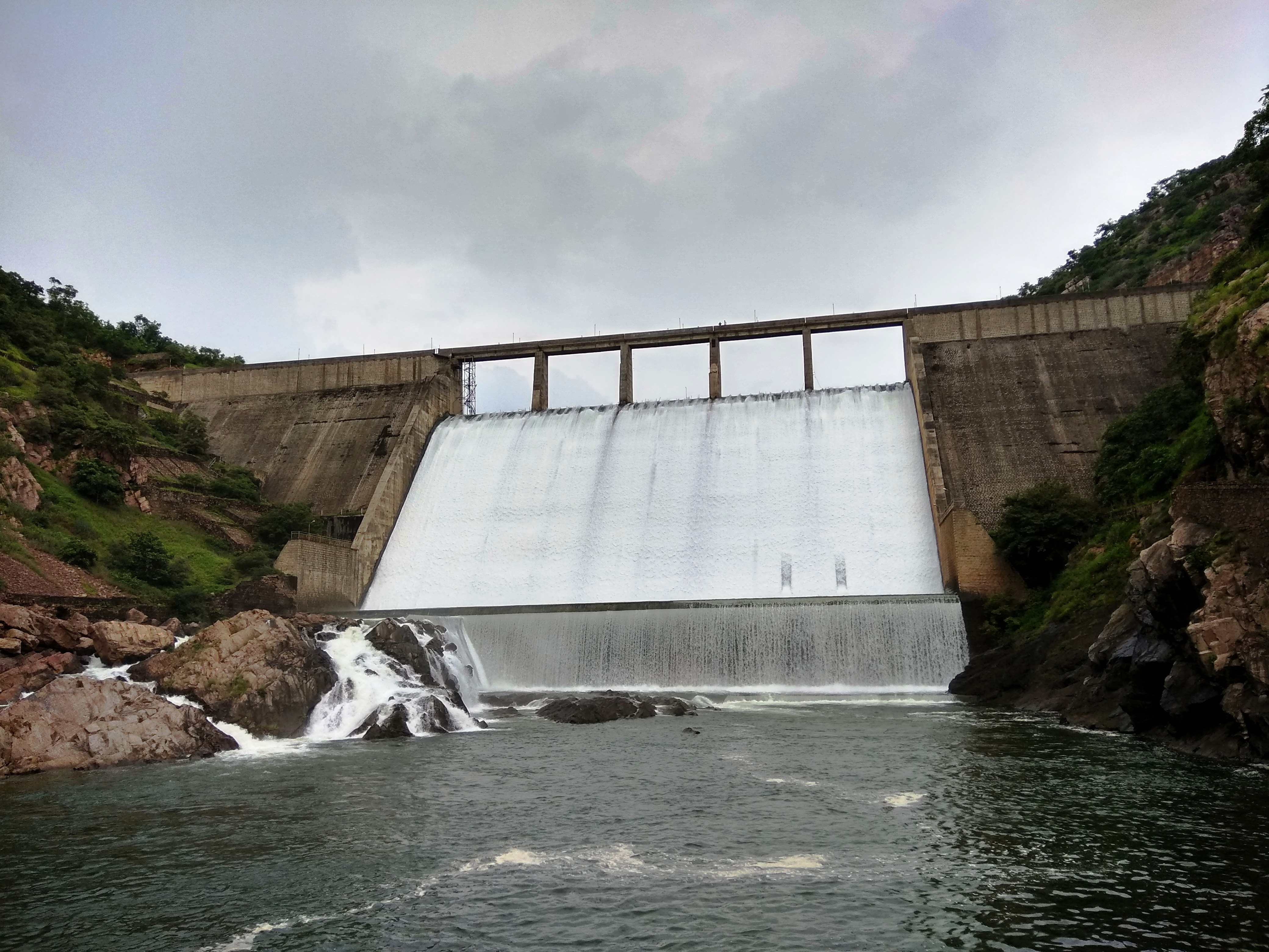 JAKHAM DAM
