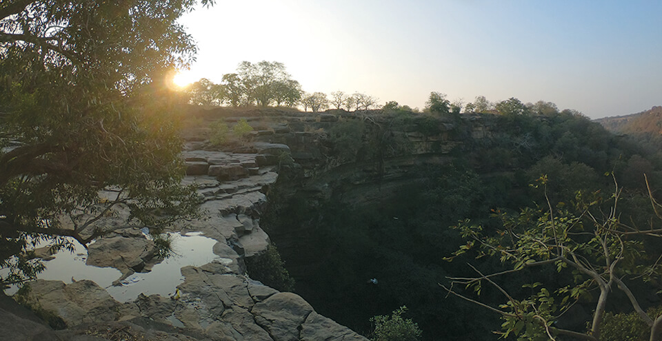 MENAL TEMPLE & WATERFALL